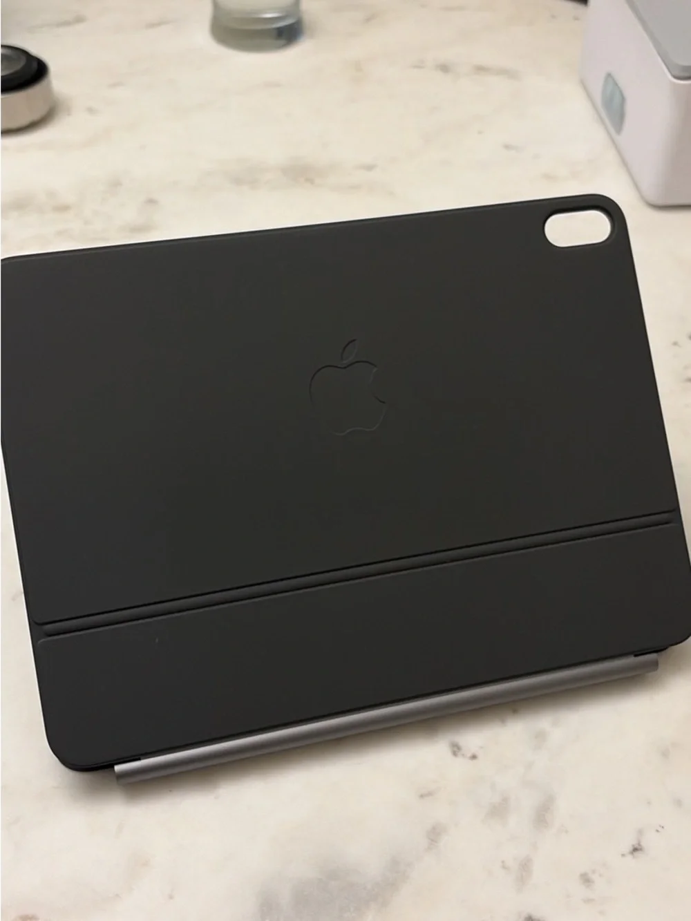 Apple Black Magnetic Keyboard Case with Trackpad for iPad Air
